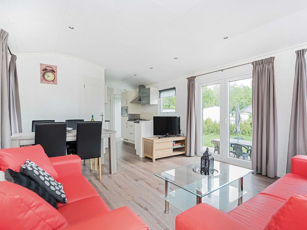 Chalet in Parc de Kievit With Private Garden