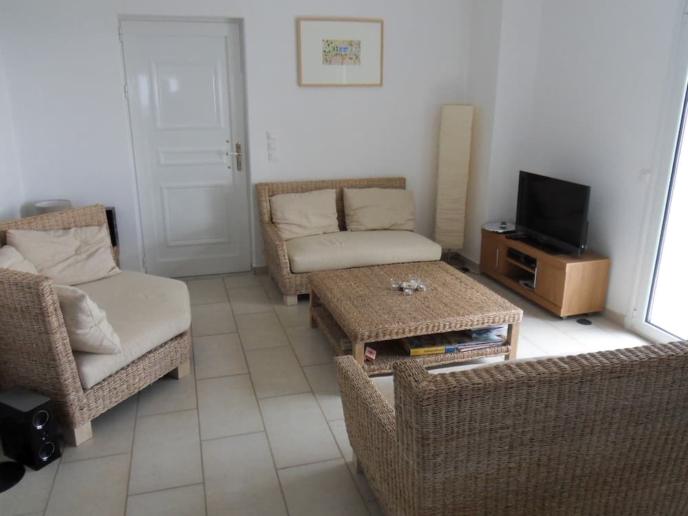 Elegant Villa in Evangelismos with Pool & Garden near Sea Beach