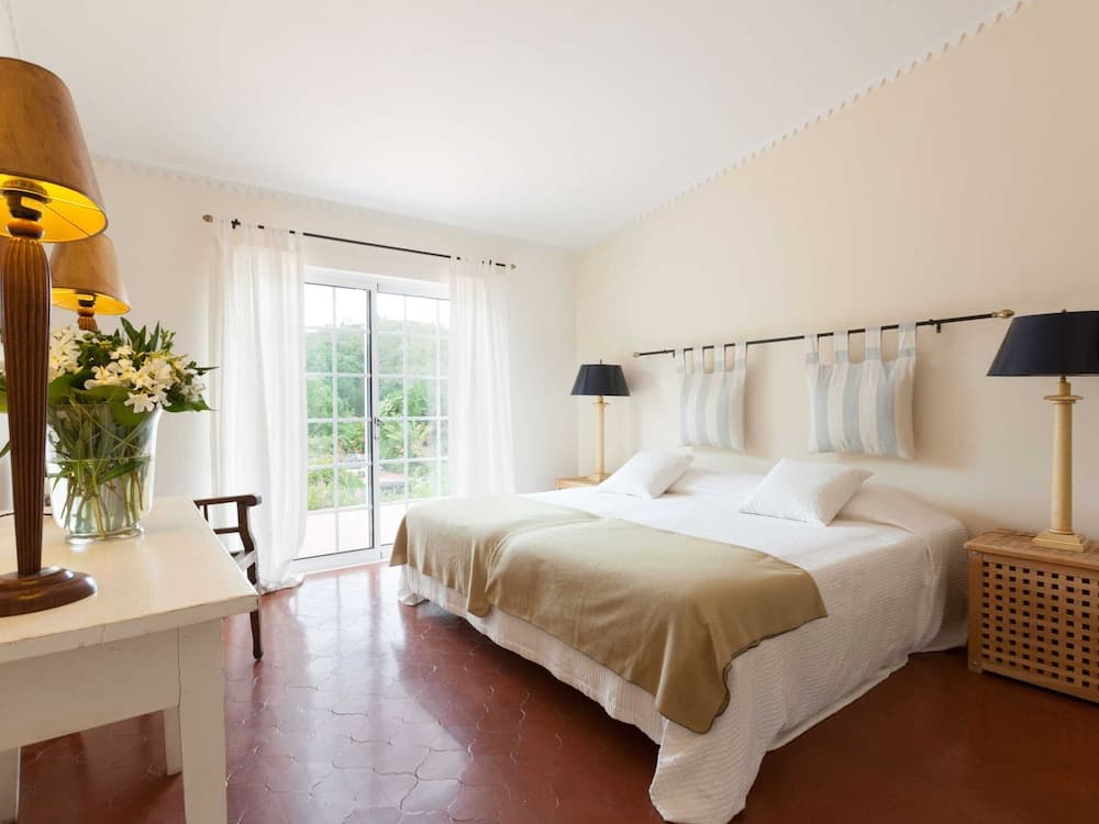 Stylish Villa With Private Swimming Pool