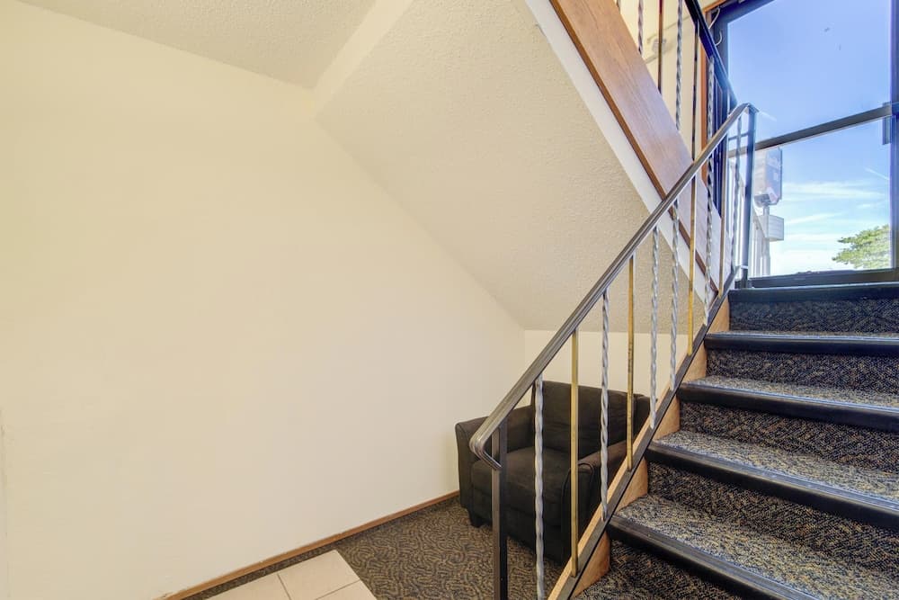 Capital O Amerihost Inn and Suites Kingdom City Hwy 54 MO