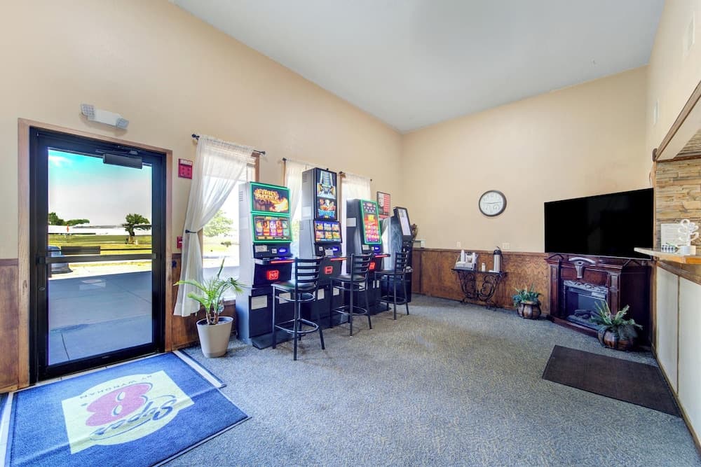 Capital O Amerihost Inn and Suites Kingdom City Hwy 54 MO