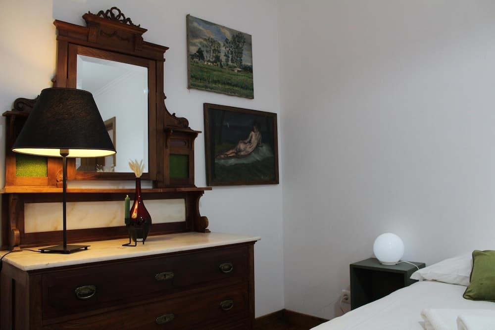 Excellent Cottage in Santa Comba With Communal Swimming Pool