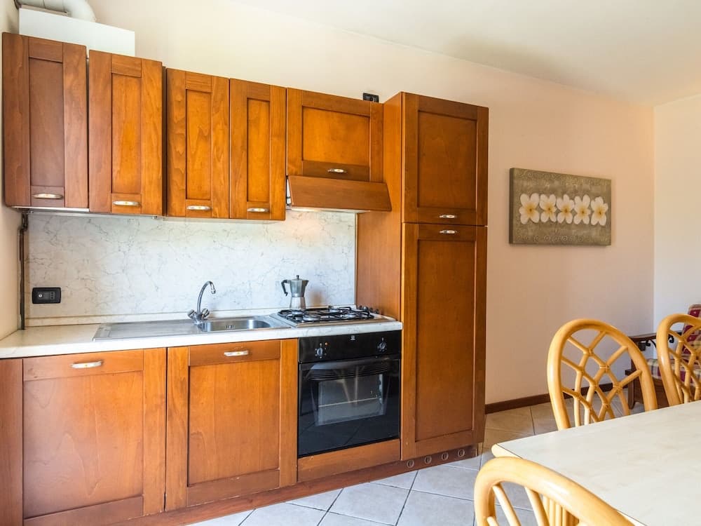 Apartment in Salo With Pool and Olive Groves