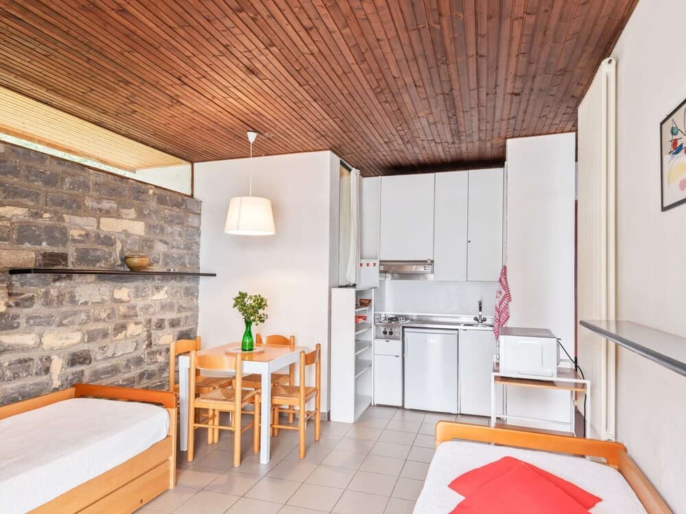 Holiday Home with Balcony for 2-4 People by Lake Como near Pognana Lario