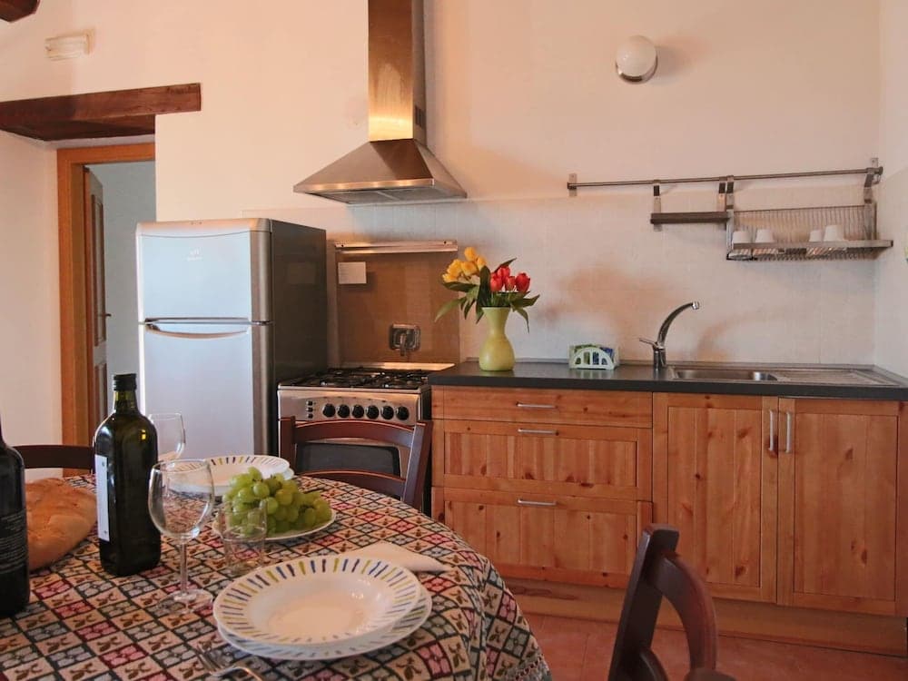 Farmhouse Bliss With Pool, Wine and Tails