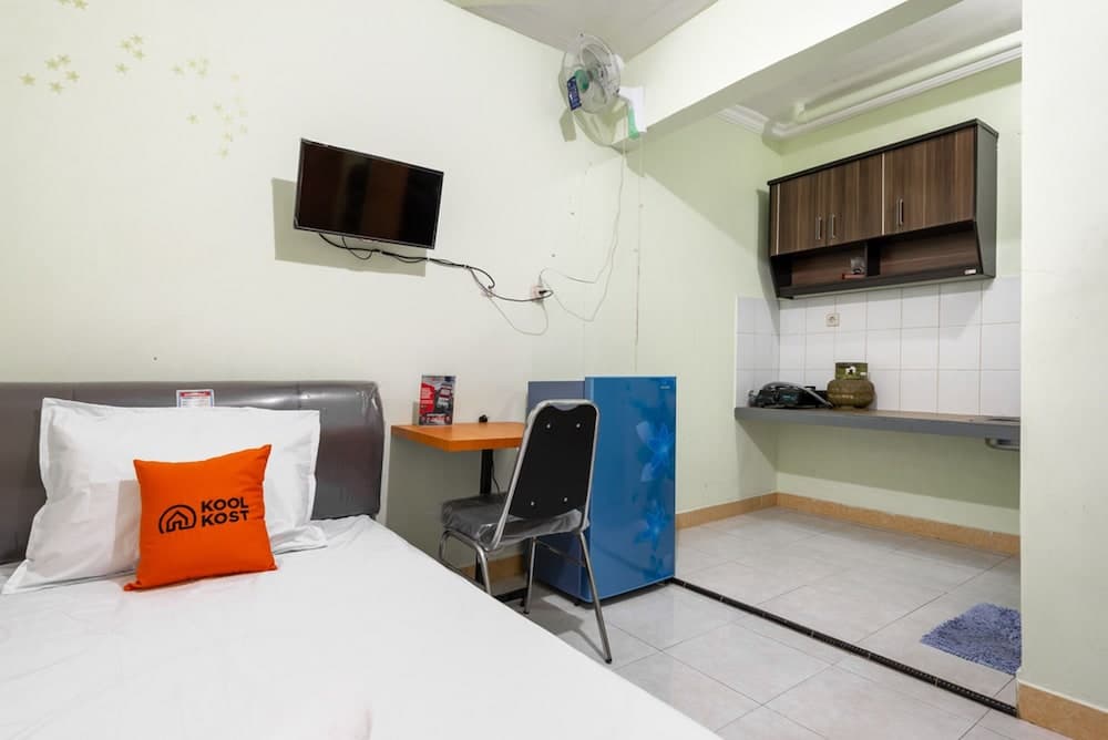 KoolKost Female Syariah near Dinoyo Mall Malang