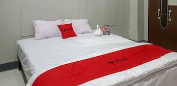 RedDoorz @ Hotel Yaki Mamuju