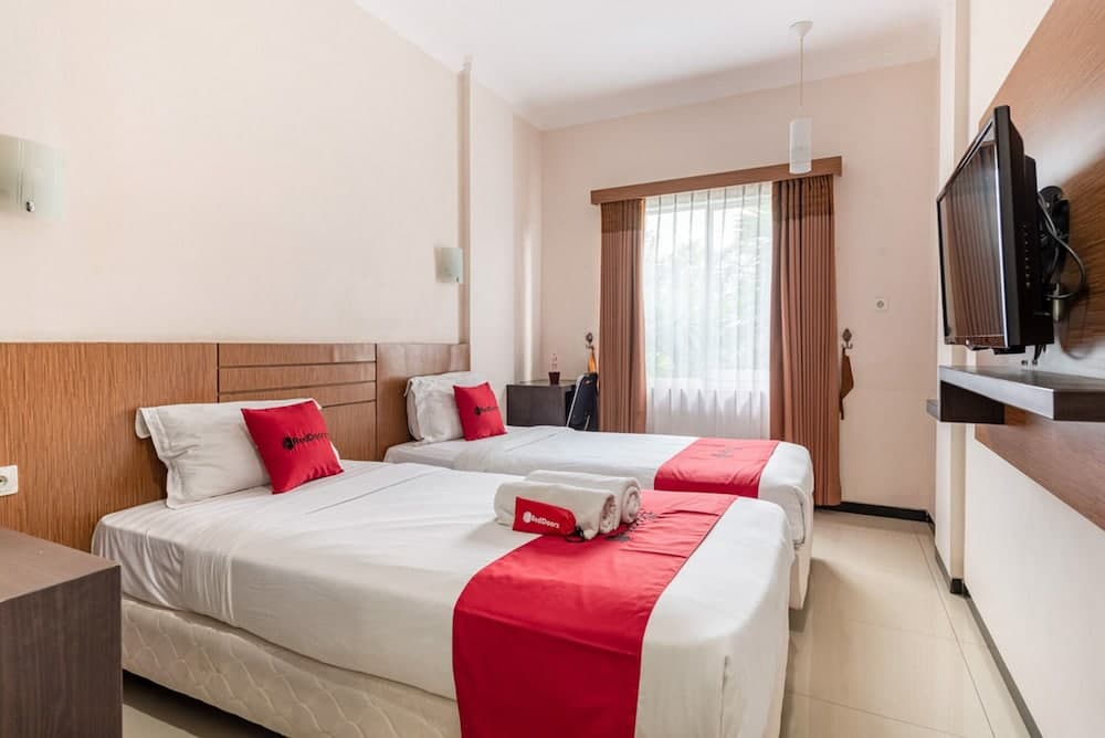 RedDoorz Syariah @ Soekarno Hatta Indah 2