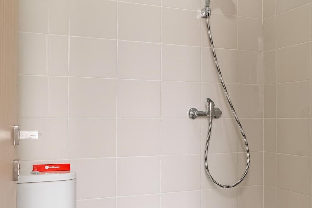 RedDoorz near Lippo Mall Puri