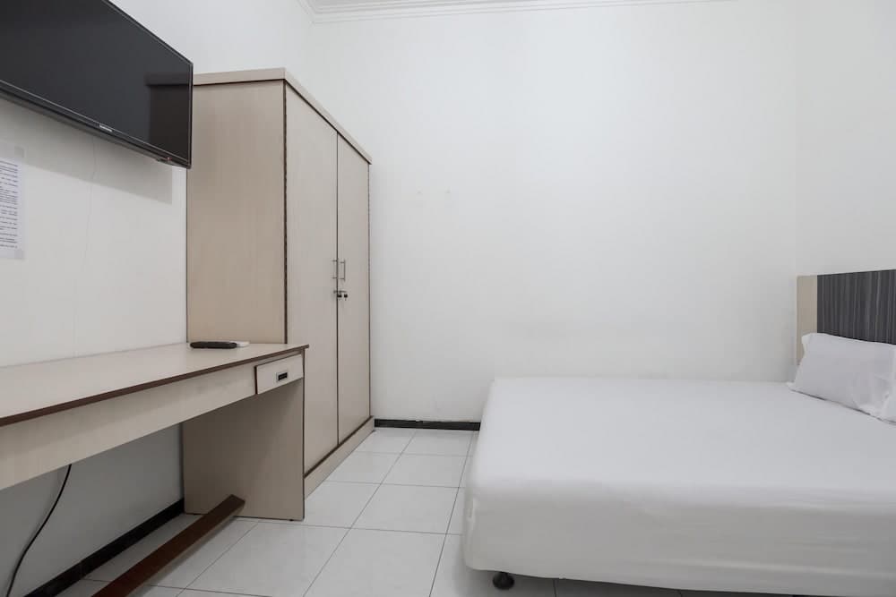 KoolKost near Universitas Diponegoro Semarang