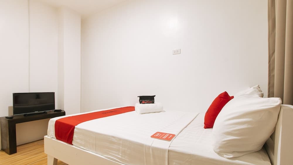 RedDoorz @ Golite Old Albay - Hostel