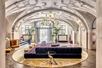 Hotel H15 Luxury Palace - Destigo Hotels