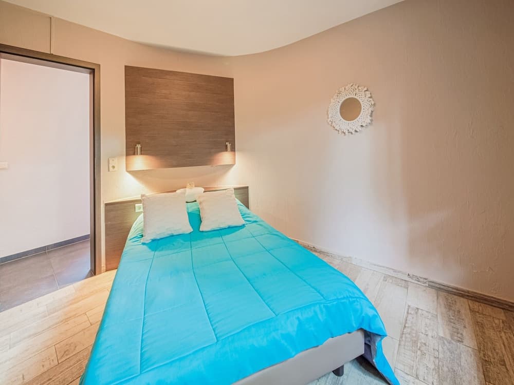 Charming Cottage with Hot Tub & Sauna, High Fens