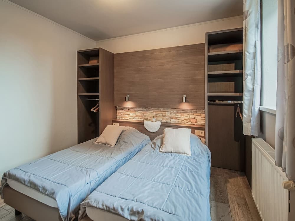 Charming Cottage with Hot Tub & Sauna, High Fens