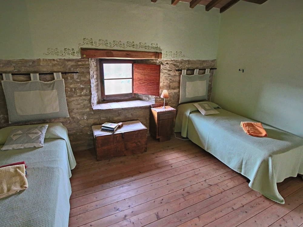 Farmhouse in Apecchio With Pool and Terrace