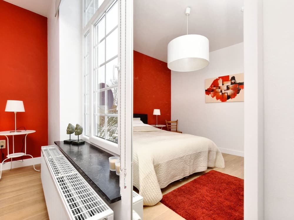 Luxurious Holiday Home in Courtil with Hot Tub