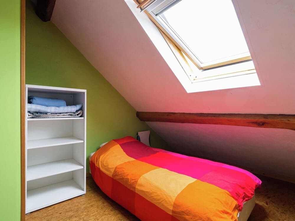 Pretty Cottage in Gimnee With Garden