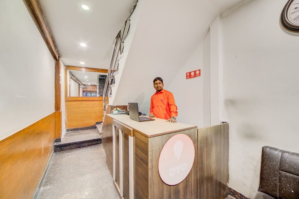 OYO 4025 Hotel Meredian Orchid