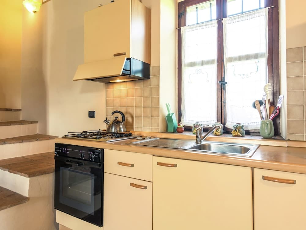 Apartment in Todi With Pool and Garden