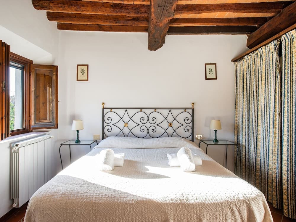 Holiday Home With Vineyard Vibes