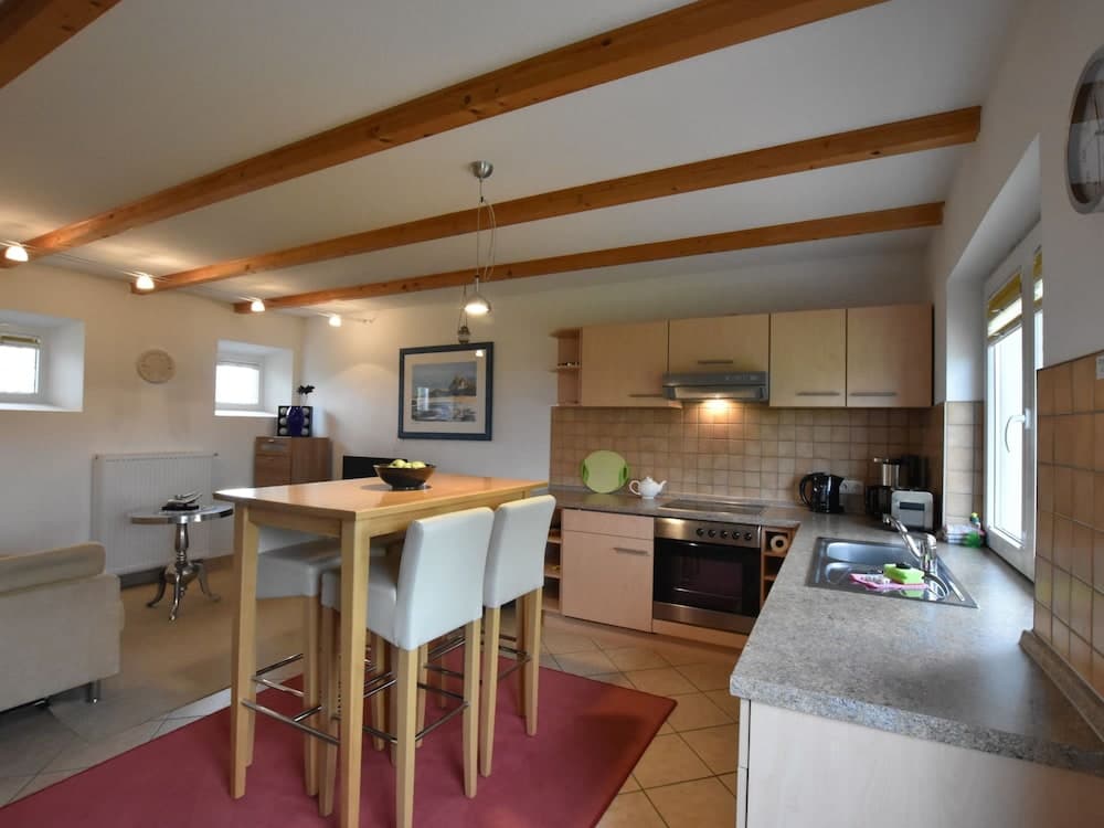 Schone Ferienwohnung in Stellshagen mit Garten