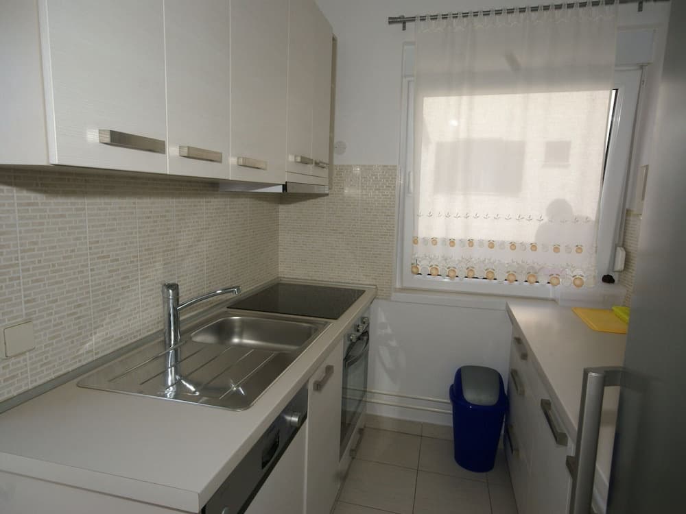 Comfortable Apartment in Vinkuran near Beach