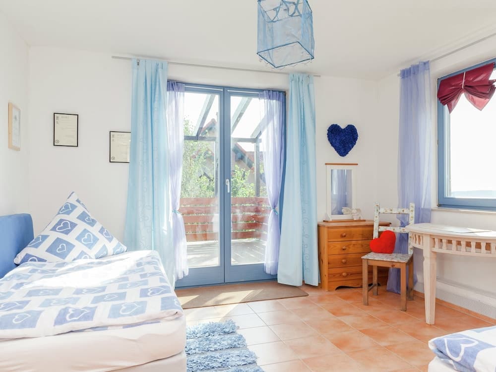 Villa mit Sauna und Garten