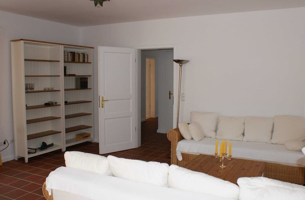 Wohnung in Semlow mit Garten und Terrasse