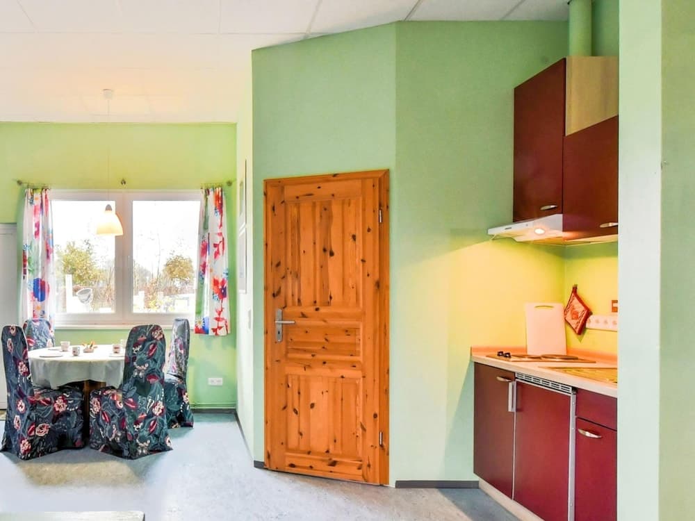 Modish Apartment in Rövershagen near Sea