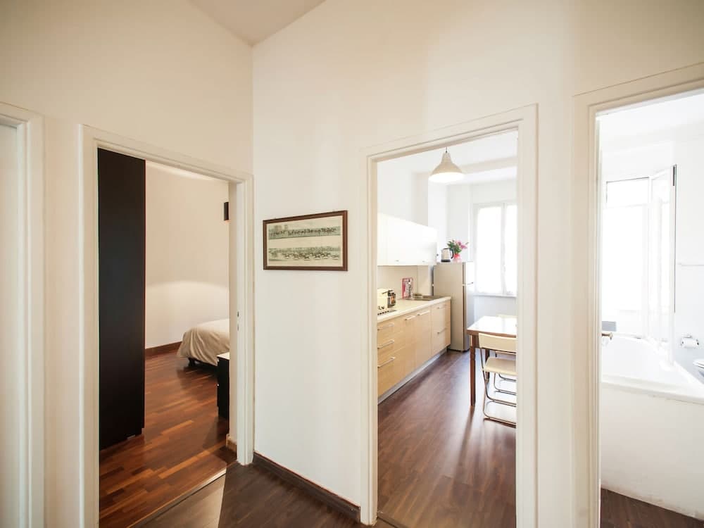 Spacious Apartment in Rome near Sea