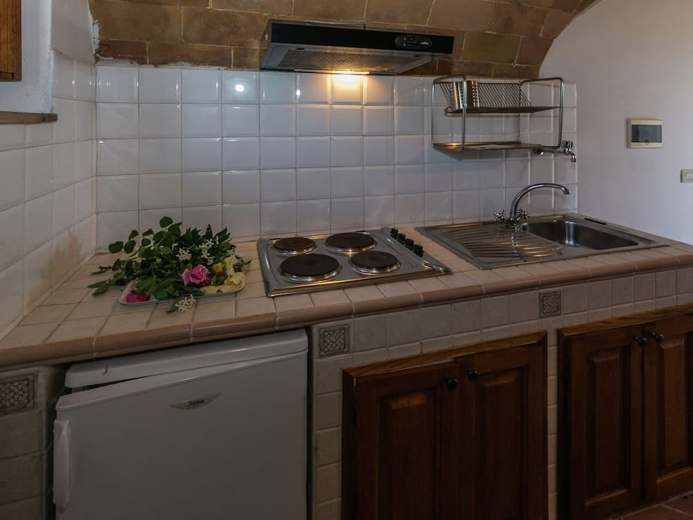 Apartment in a Rustic House in the Tuscan Hills Near the Sea