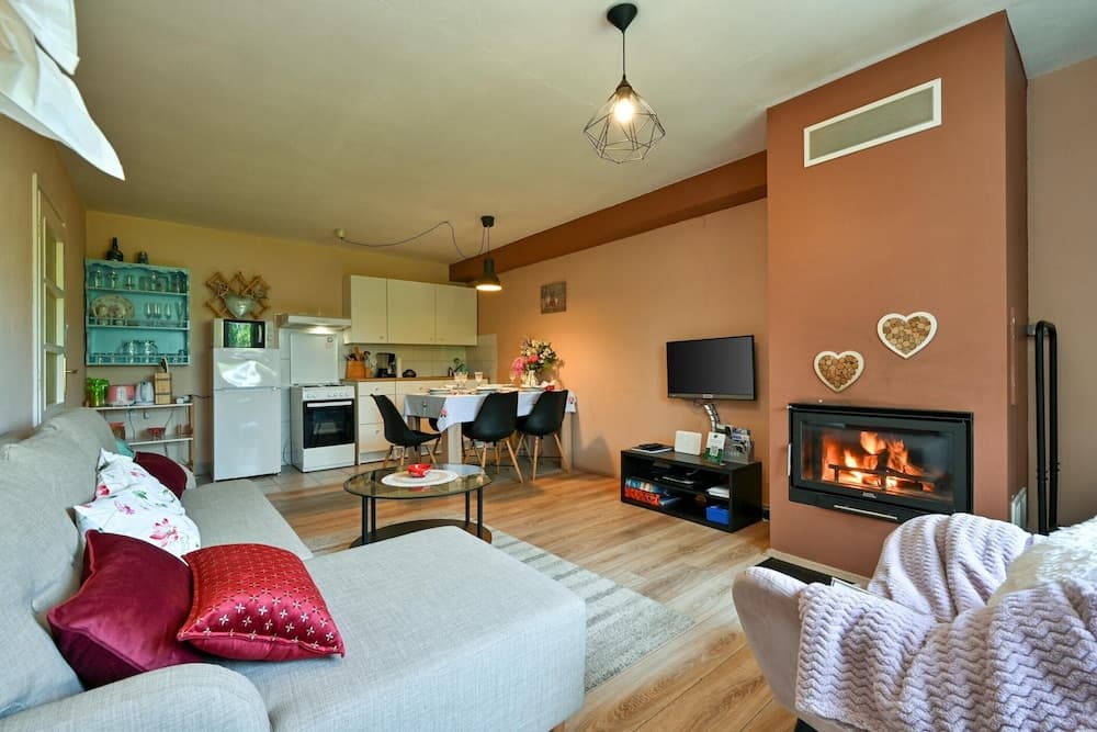 Lovely Holiday House With Big, Private Garden, Near Well Known SPA Centre