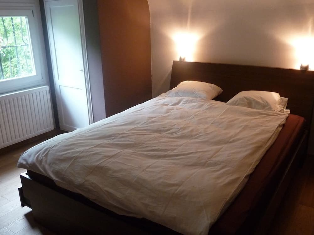 Eco Hilltop Home in Falaen