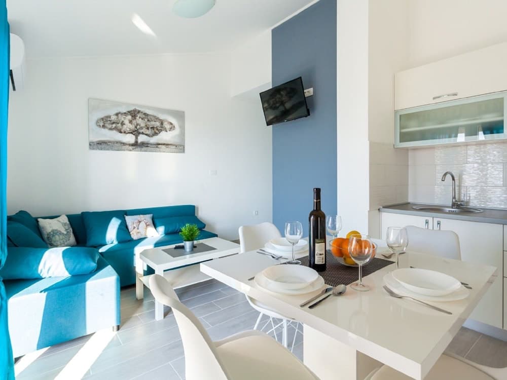 Apartment in Omisalj Near Sea Beach