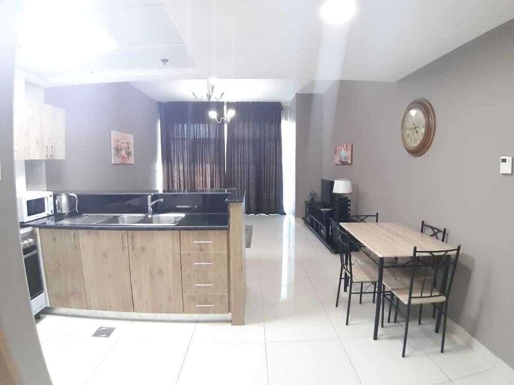 Golden Stay Vacation Continental Tower