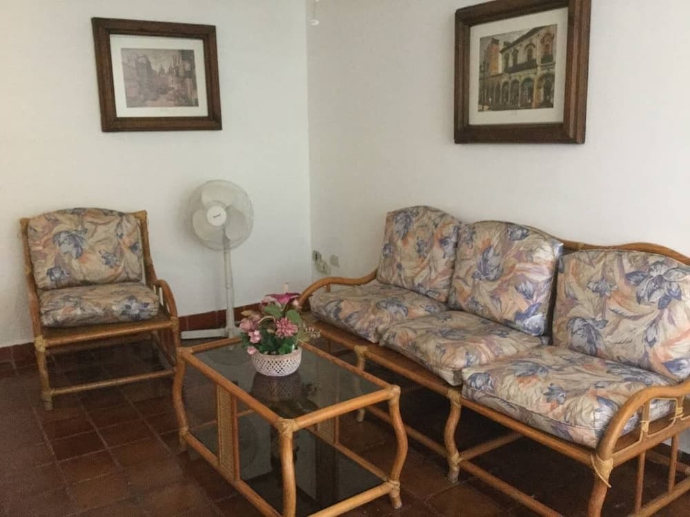 Estancia Centrico, Wifi, Y Servicios Incluidos