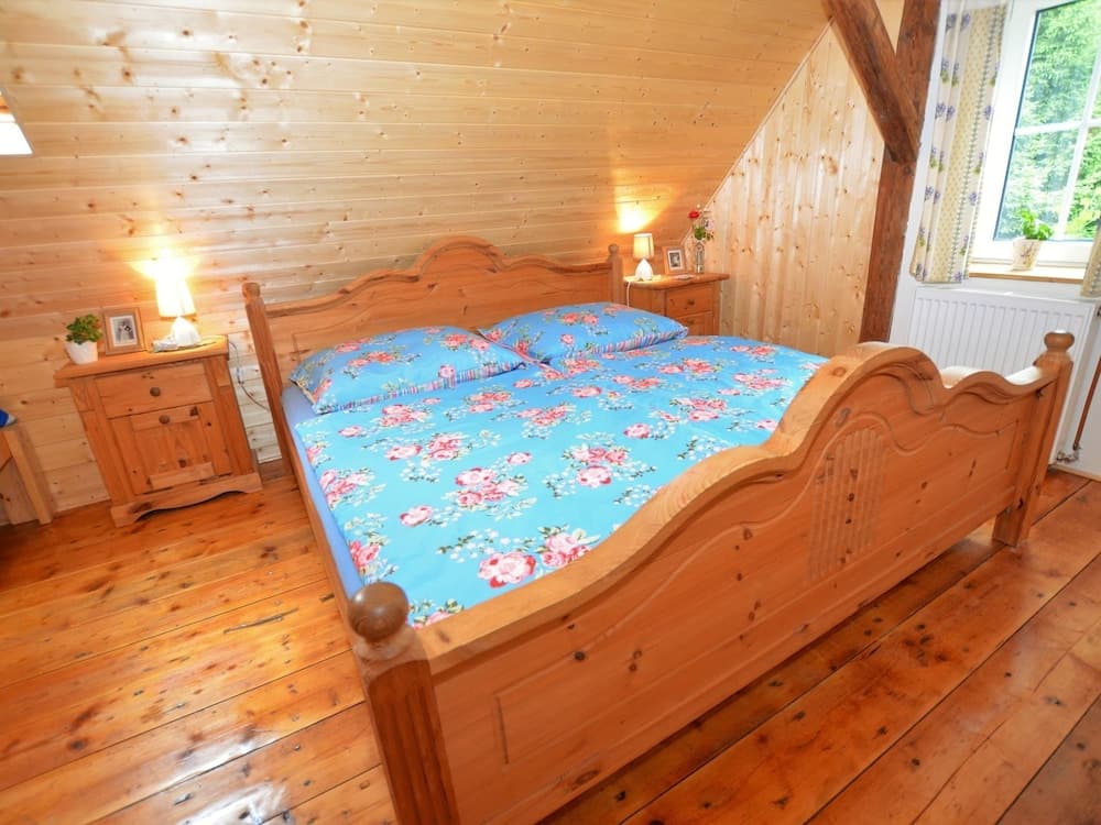 Comfortable Holiday Home With Sauna and Billiards, Near the Slopes