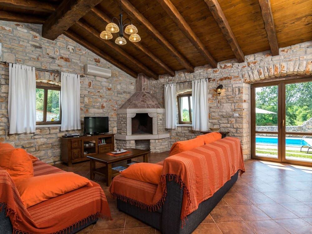 Elegant Villa in Istria With Outdoor Pool