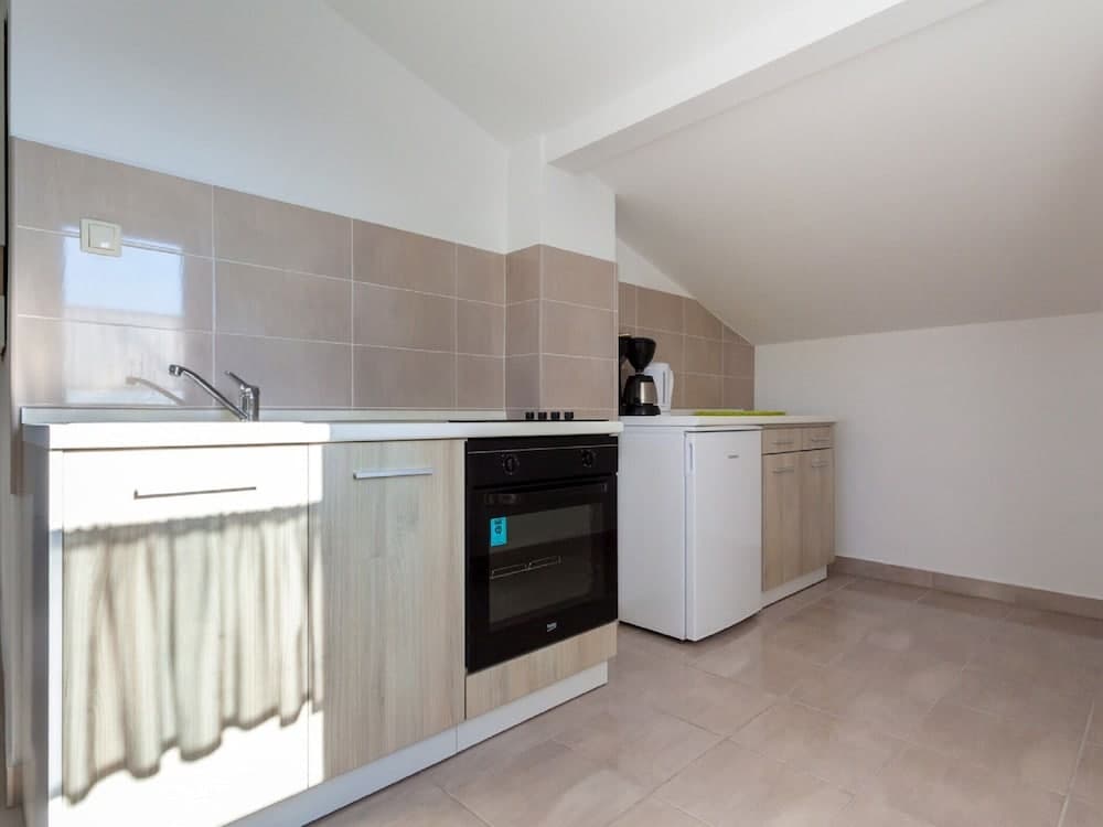 Apartment in Sveti Vid Near the Adriatic