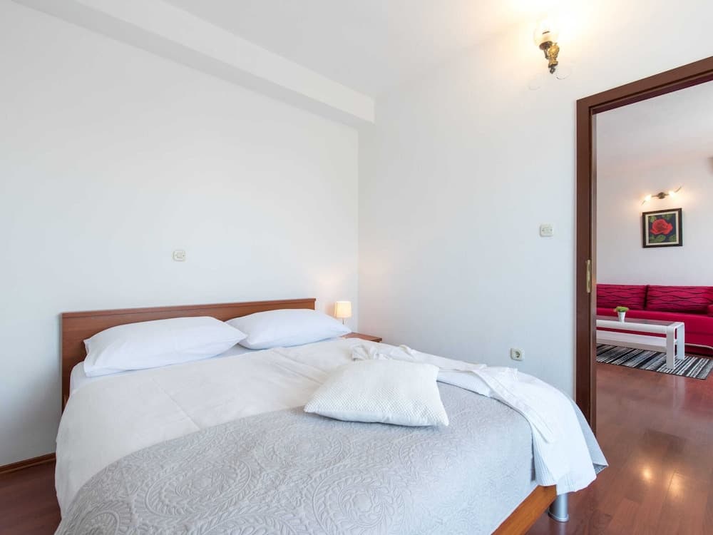 Holiday Home in Podstrana Near Beach