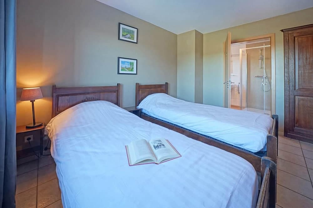 Holiday Home in Hockay With Private Pool