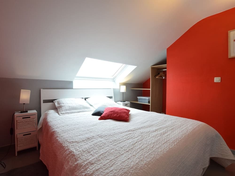 Cottage in Ochamps With Private Pool & Sauna