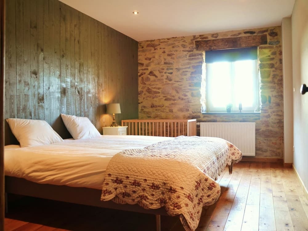 Castle Farmhouse in Condroz With Heated Pool