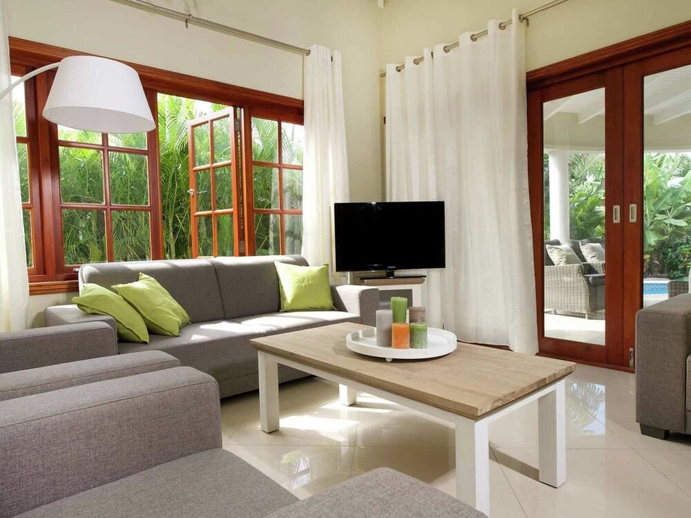 Modern Holiday Home Near Mambo Beach in Willemstad