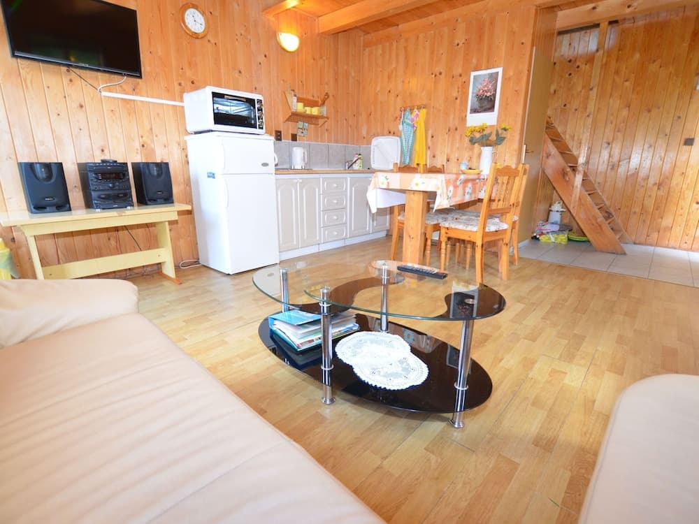 Pet-friendly Holiday Home