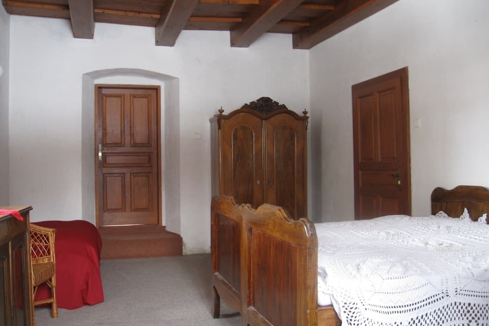 Unique Renovated Bakery in Landhouse