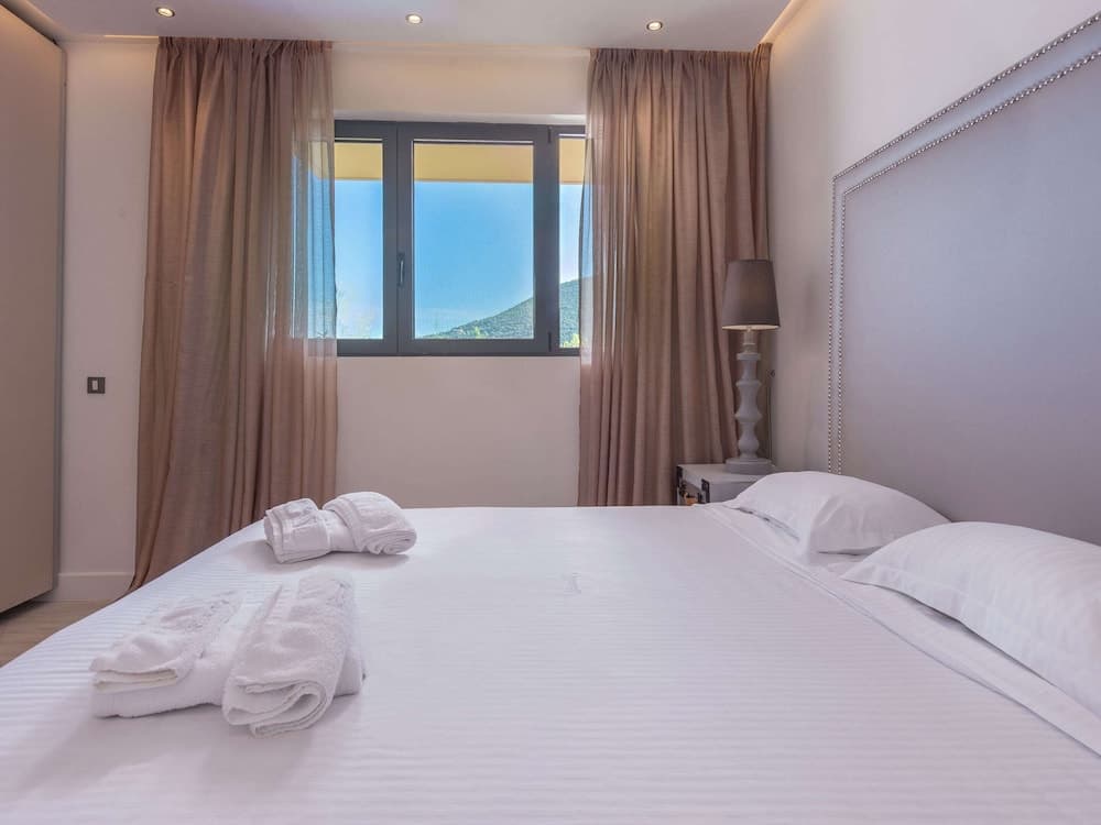 Villa in Sivota With Sea View & Pool