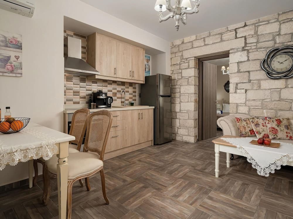 New Beautiful Complex With Villas and App, Big Pool, Sea Views, SW Crete