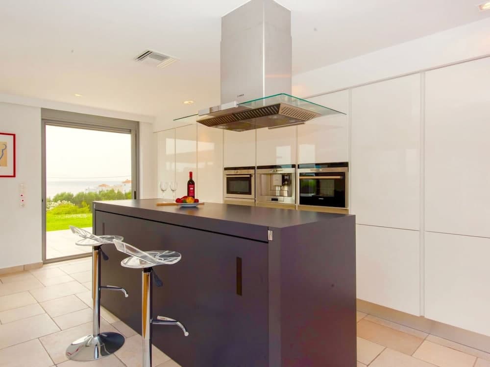 Sparkling Villa in Acrotiri with Private Pool near Sea Beach