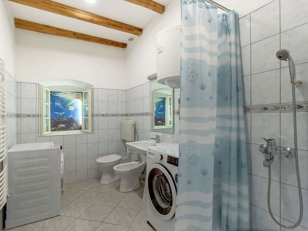 Holiday Home in Osor Near Sandy Beach